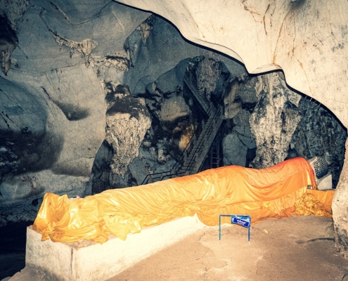 Otherside of 10m reclining Buddha